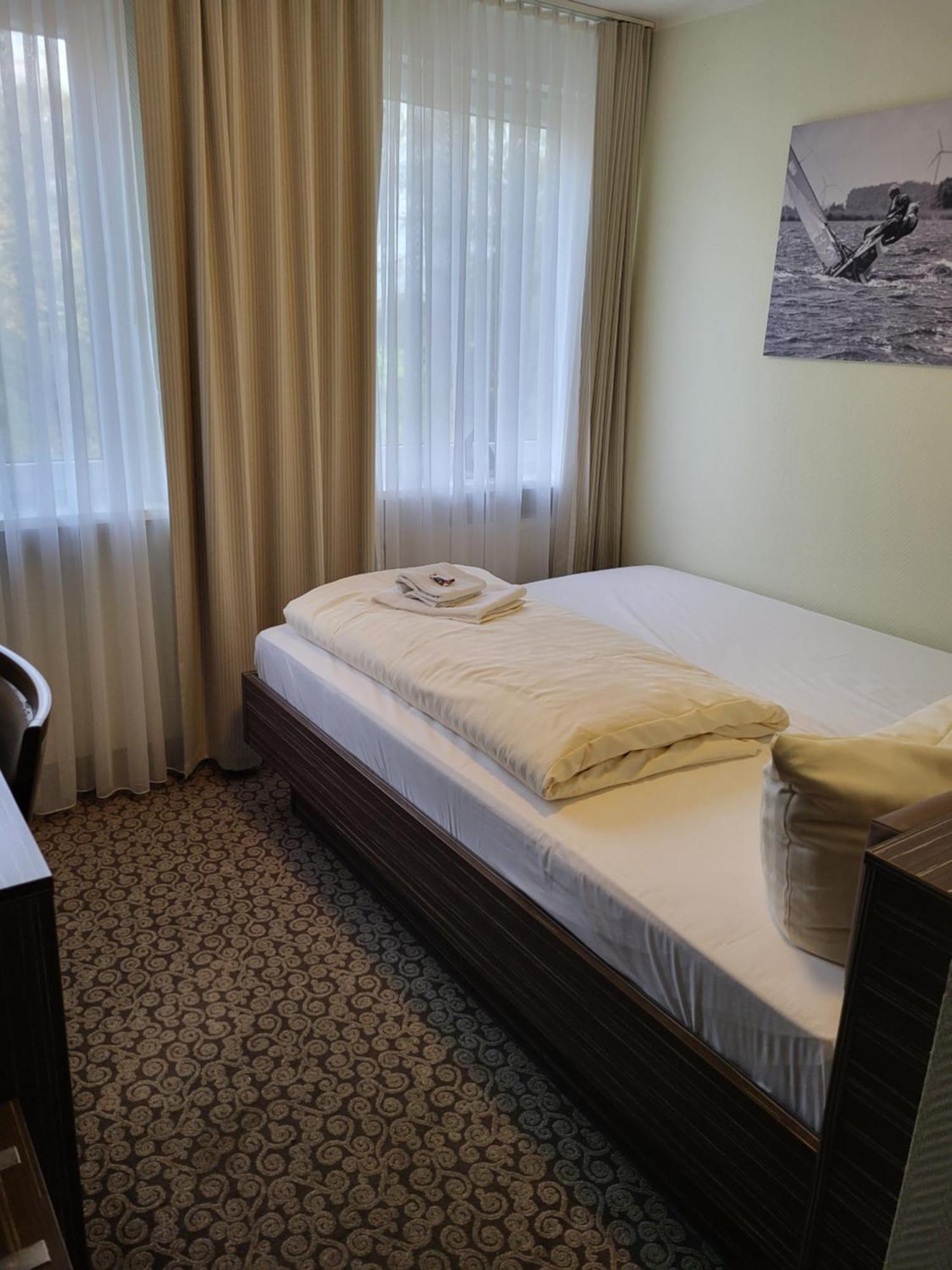 Bootshaus Hotel Bedekaspel Kültér fotó